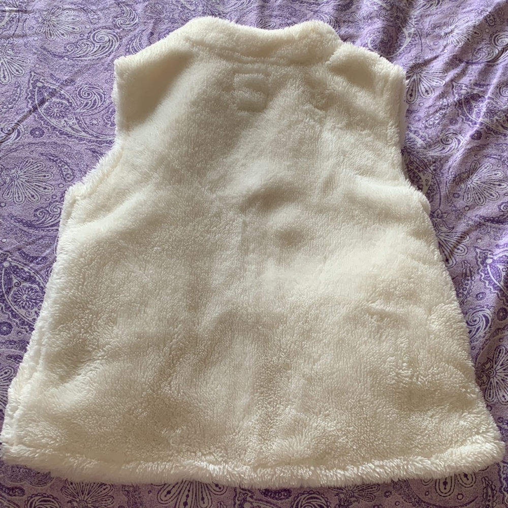 Vest - Picture 6 of 6